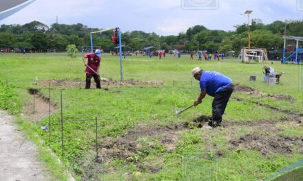Tantoyuca: Mejoran servicios en campo deportivo con obras de beneficio social