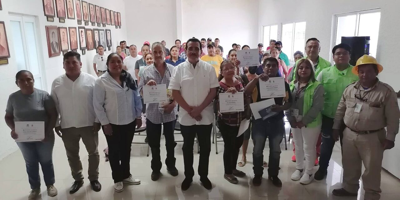 Martínez de la Torre: Capacitación a comerciantes