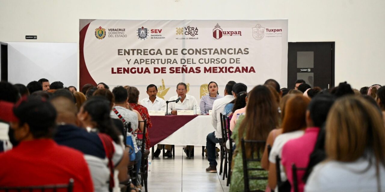 Tuxpan: Ejemplo nacional en capacitación de servidores públicos y docentes en “Lengua de Señas Mexicana”