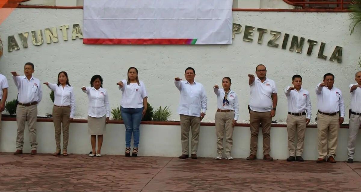 Tepetzintla: Lunes cívico