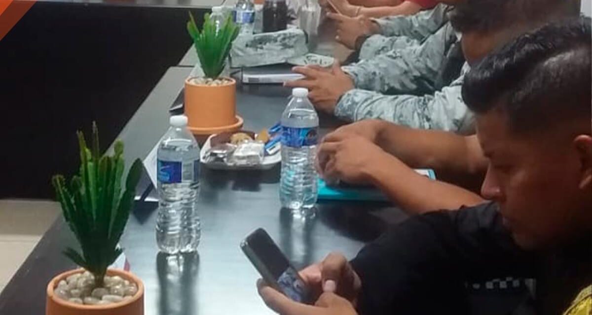 Tepetzintla: Reunión, mesa para la construcción de la Paz