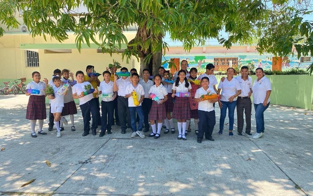 Tecolutla: Taller de reciclaje