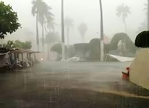 Devastadora tromba deja en ruinas los puestos de comerciantes en Tantoyuca