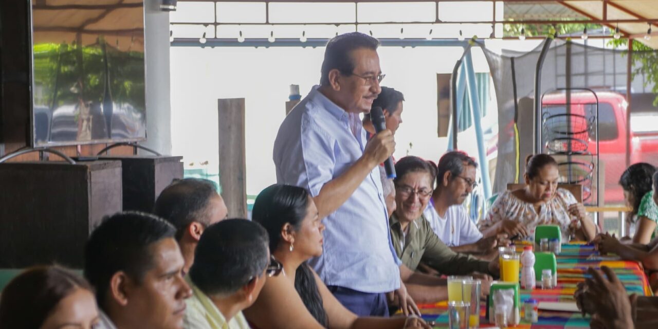 Martínez de la Torre: Agentes municipales reconocen trabajo del alcalde Rodrigo Calderón