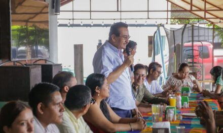 Martínez de la Torre: Agentes municipales reconocen trabajo del alcalde Rodrigo Calderón