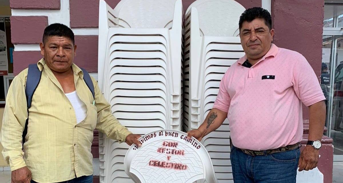 Tempoal: Entrega de sillas a la comunidad de El Morillo como parte de las acciones de la administración municipal