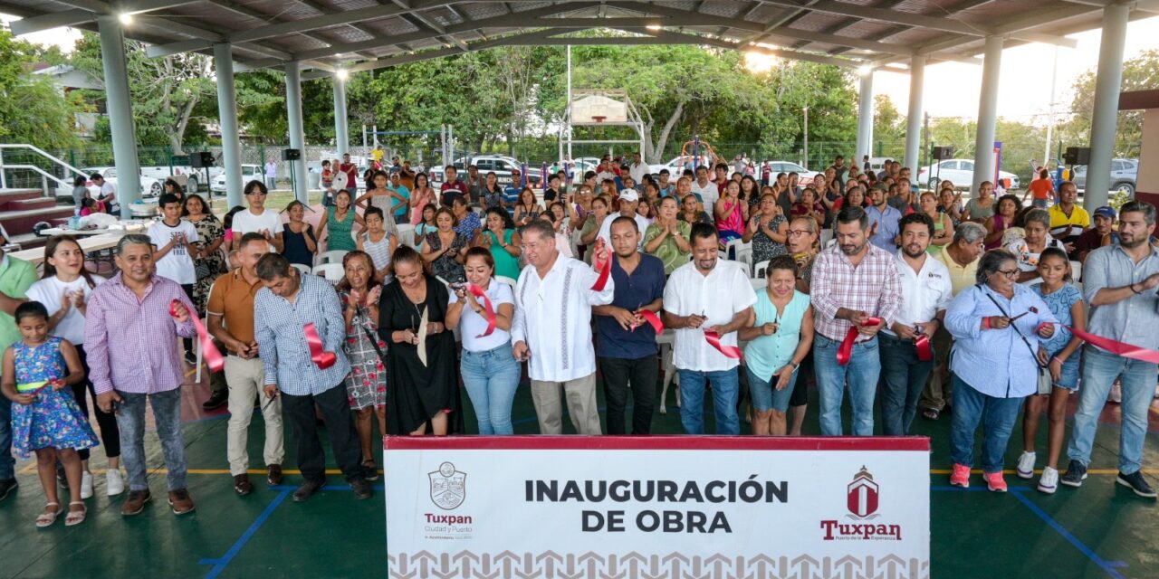 Tuxpan: La comunidad La Victoria estrena Cancha y Espacios Multideportivos