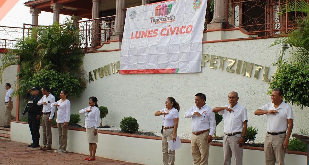 Tepetzintla: Lunes cívico