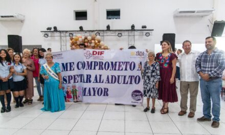 Tuxpan: Emotivo festejo a las abuelitas y abuelitos