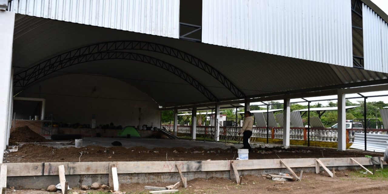 Citlaltépetl: Alcalde Cirilo Doroteo Esteban y director de Obras Públicas supervisan obras 2023 en beneficio de localidades