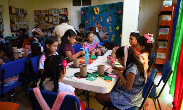 Citlaltépetl: Pequeños Lectores Exploran Valores de la «Manada de la Selva» en Colaboración con Bibliotecaria y DIF Municipal