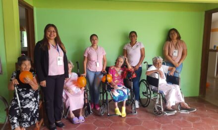 Martínez de la Torre: Pláticas de Motivación y Cuidado Proporcionadas por el Instituto Municipal de las Mujeres en el Asilo AINKARIM