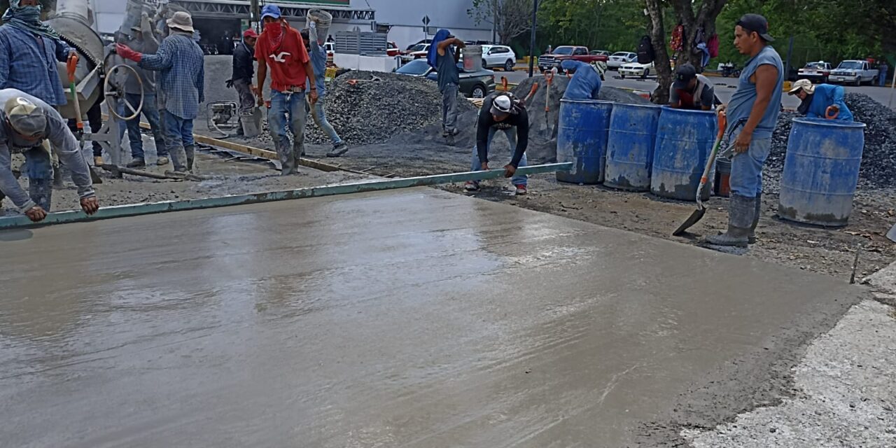 Cerro Azul: Avanzan los trabajos de pavimentación en la Calle Abundio Juárez