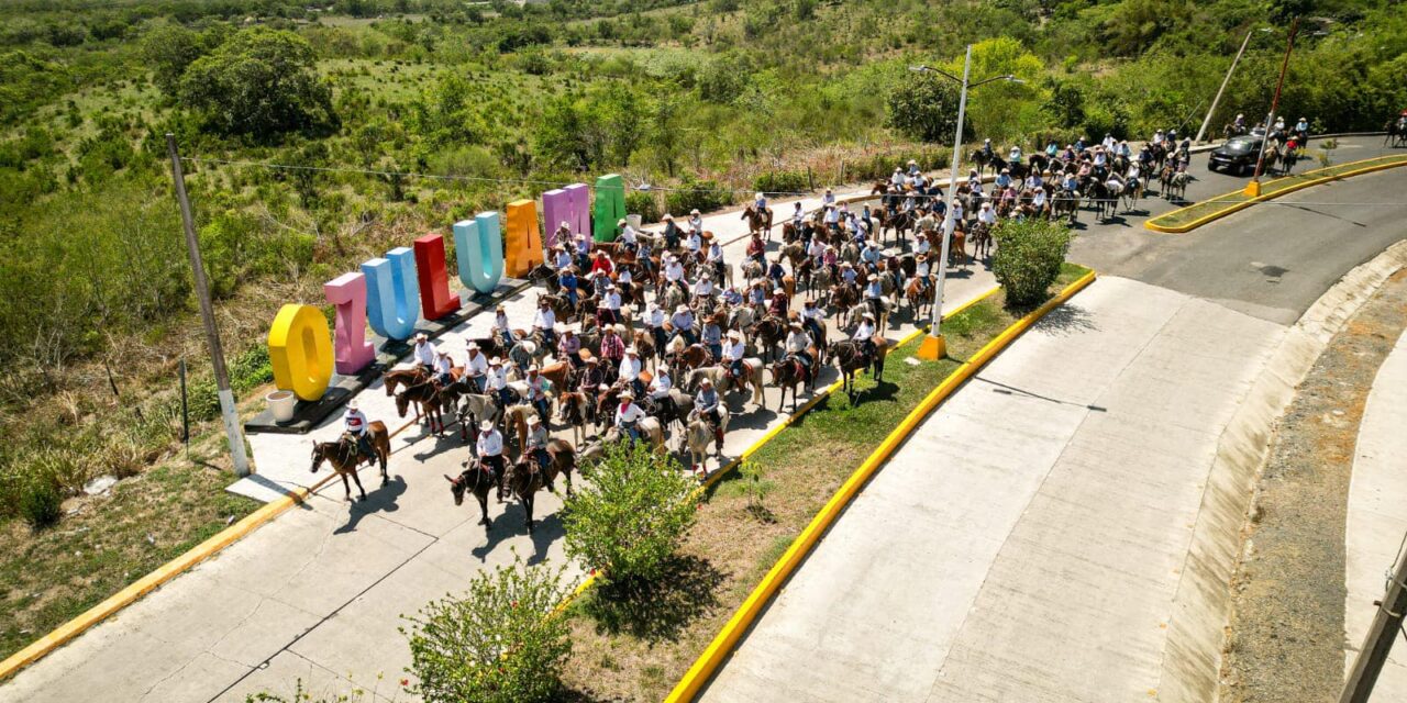 Ozuluama: Exitosa Tradicional Cabalgata reúne a autoridades y comunidad en emotivo evento
