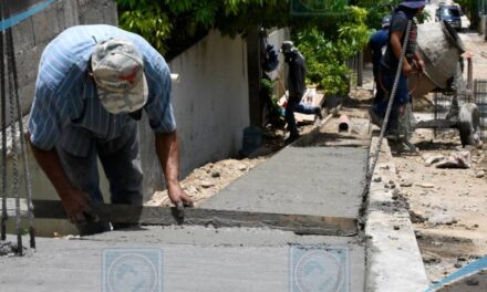 Tantoyuca: Sin detenerse obras de infraestructura urbana en colonias