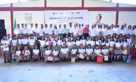 Platón Sánchez: El alcalde Guilebaldo Flores López apadrina con orgullo la graduación 2020 – 2023 del Centro de Estudios Científicos y Tecnológicos de Veracruz