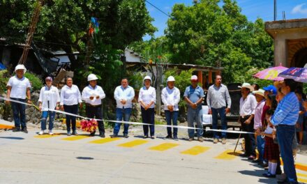 Citlaltépetl: Obras de pavimentación que transforman a la localidad de Naranjal