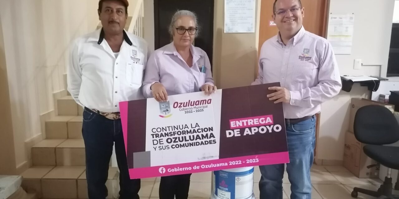 Entrega de apoyos a comités de comunidades en el Municipio de Ozuluama