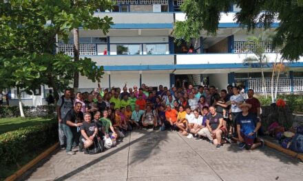 Departamento de Casa de Cultura Municipal de Ozuluama lleva la tradición a través de la danza al Congreso Nacional en Veracruz