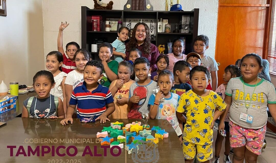Tampico Alto: Niños del Curso de Verano visitan a la Alcaldesa Vanessa López Rangel
