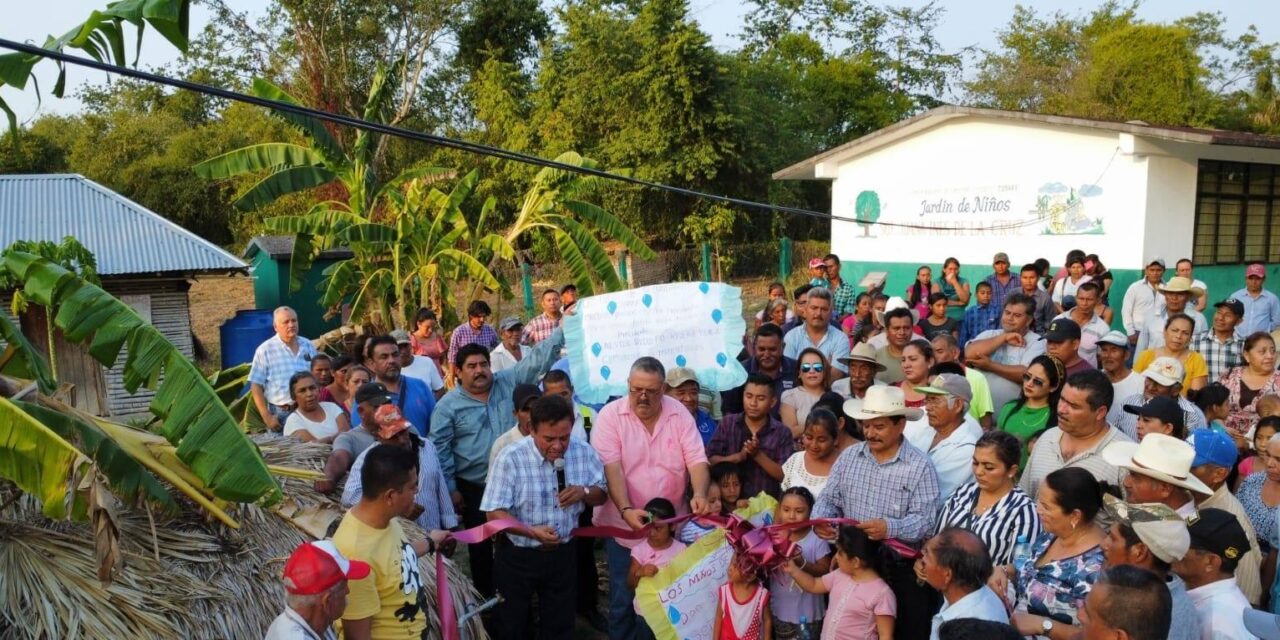 Tempoal: Inauguración de Sistema de Agua en Manantiales