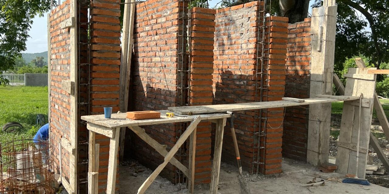 Comienza la Rehabilitación de Canchas y Espacios Multideportivos con la Construcción de Sanitarios en la Zona Urbana de Castillo de Teayo