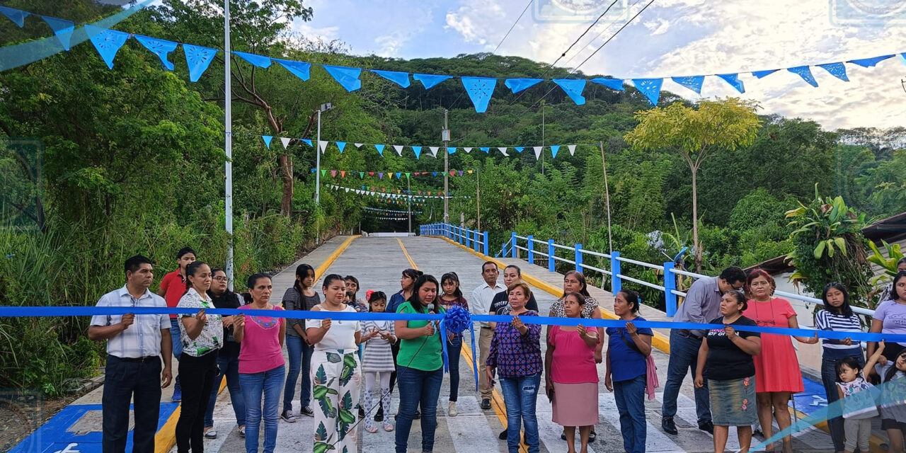 Sin descanso trabajan en la construcción de un Tantoyuca mejor con más calles pavimentadas