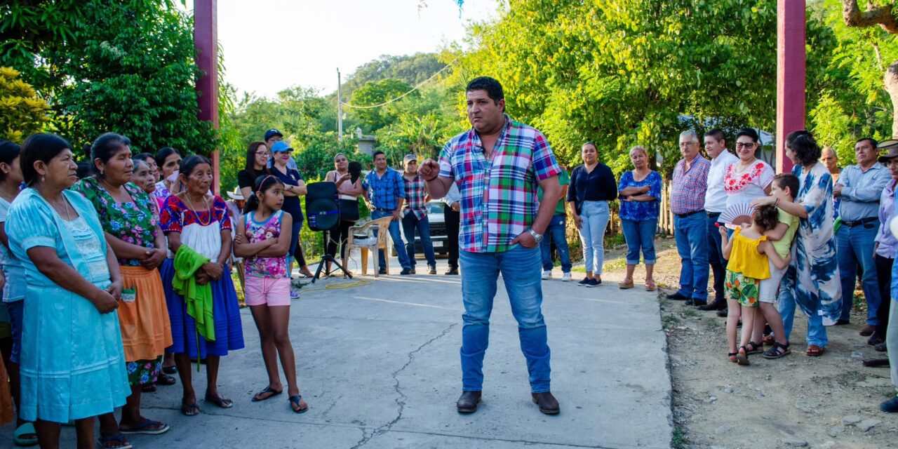 Platón Sánchez: Inicio de Obra de Rehabilitación del Pavimento en el Camino de Acceso a Tlalpani