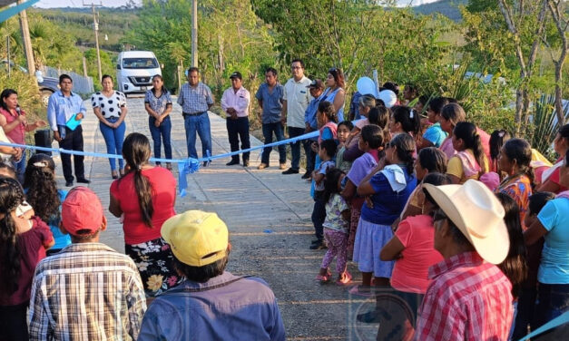Tantoyuca: El mejoramiento de caminos rurales no se detiene en esta administración municipal