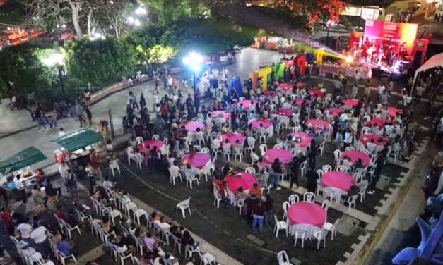 Celebrando con Alegría el Festejo de los Adultos Mayores en Papantla