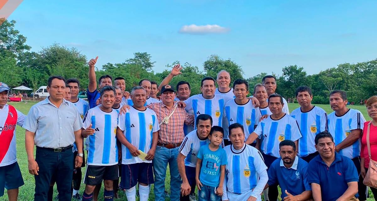 Tepetzintla: premiación de la liga de futbol categoría Master 