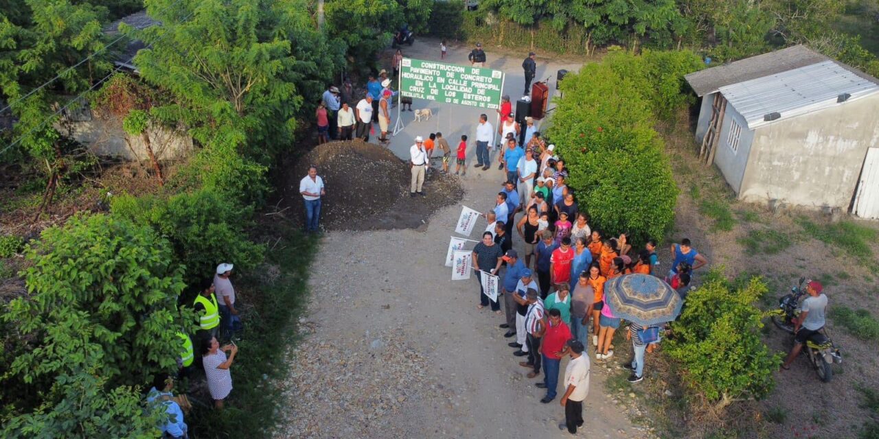 Tecolutla: Obras son amores