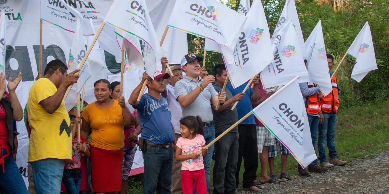 Chontla: banderazo de obra de la rehabilitación del camino que conduce a la Localidad de Tancolol