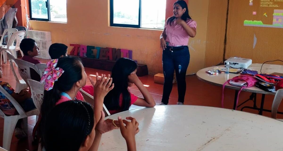 Tepetzintla: Taller sobre el ciberbullying y sus consecuencias