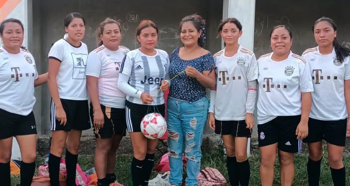 Tepetzintla: Da inicio la liga de fútbol municipal categoría Femenil