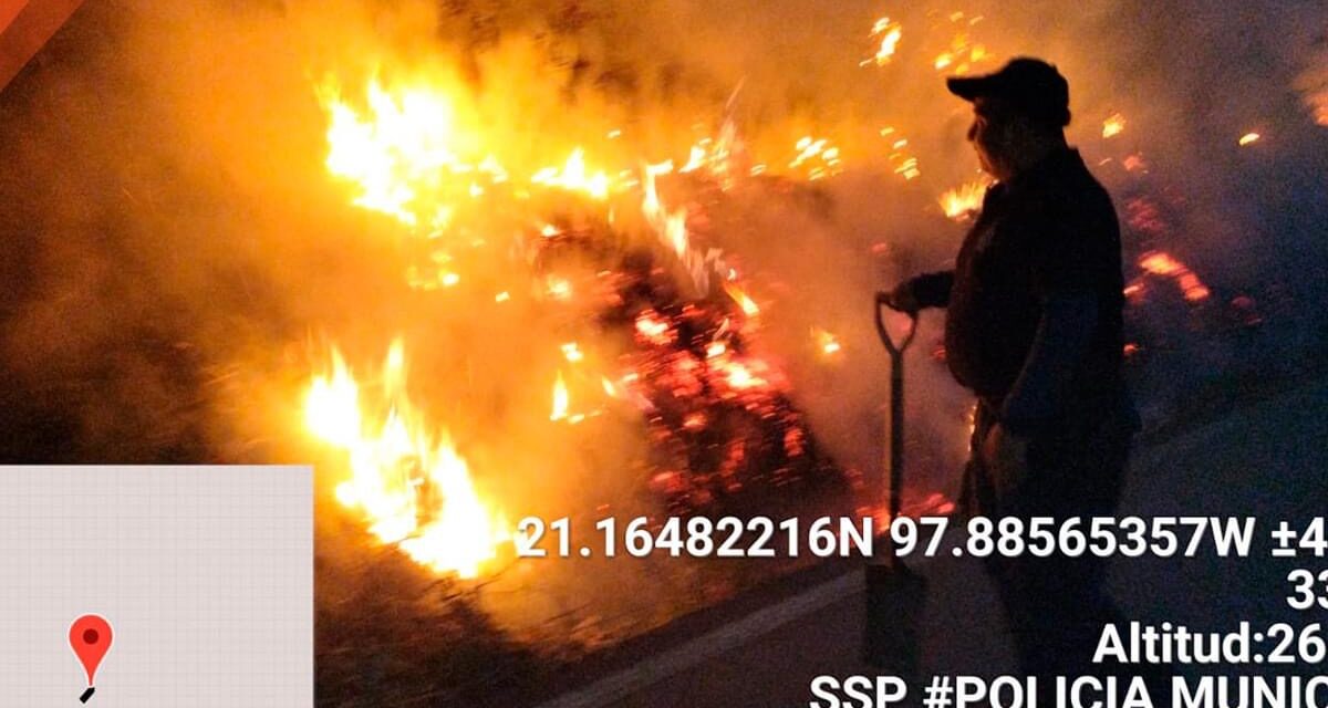 Tepetzintla: Seguridad pública acude a sofocar incendió