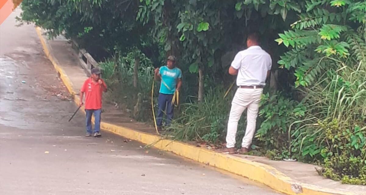 Tepetzintla: inspección ocular de campo en la calle Ignacio Zaragoza esquina calle Miguel Hidalgo de la Cabecera Municipal