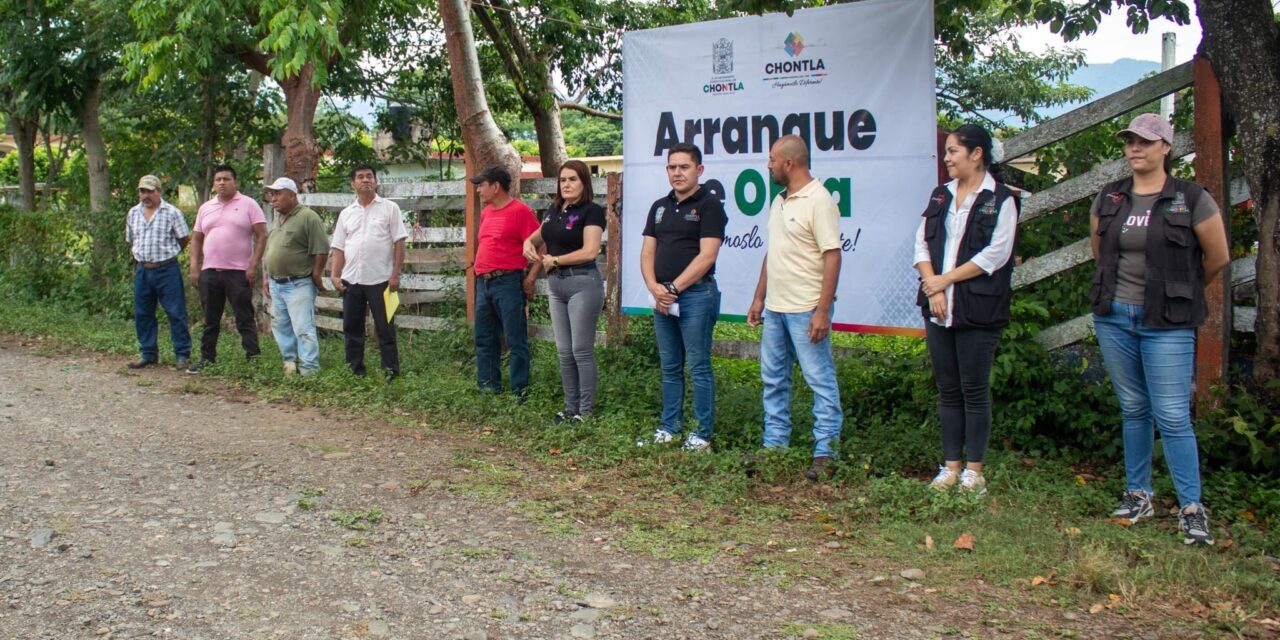 Chontla: iniciamos la construcción de pavimento de la calle Benito Juárez