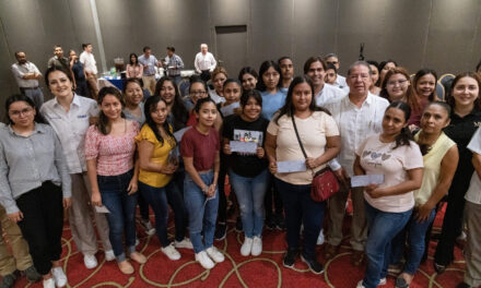 Estudiantes de Tuxpan y la región fueron beneficiados con Becas TC Energía