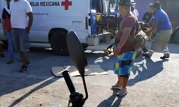 Álamo: Choca en su MOTO VS CAMIONETA