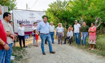 Platón Sánchez: Inicio de Obra de Pavimento Hidráulico en el Callejón Ejidal de la Colonia CUES 2