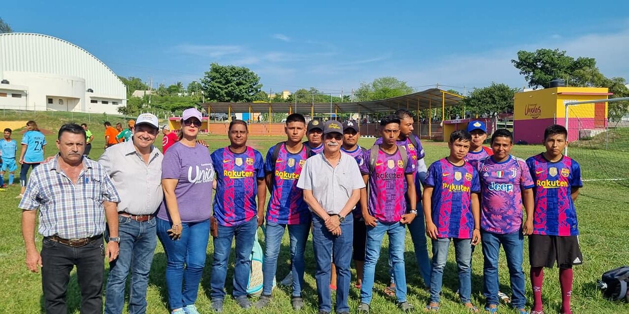 Ozuluama: Inauguración de la liga premier de fútbol municipal