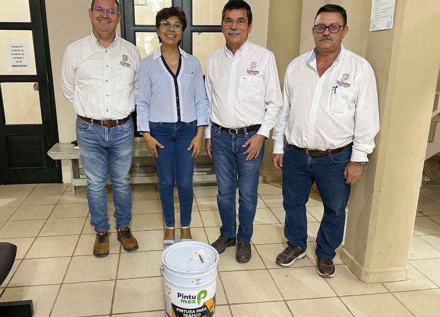 Ozuluama: Entrega de Apoyo de Pintura de Tráfico Amarilla para la Mejora de la Seguridad Vial en Institución Educativa
