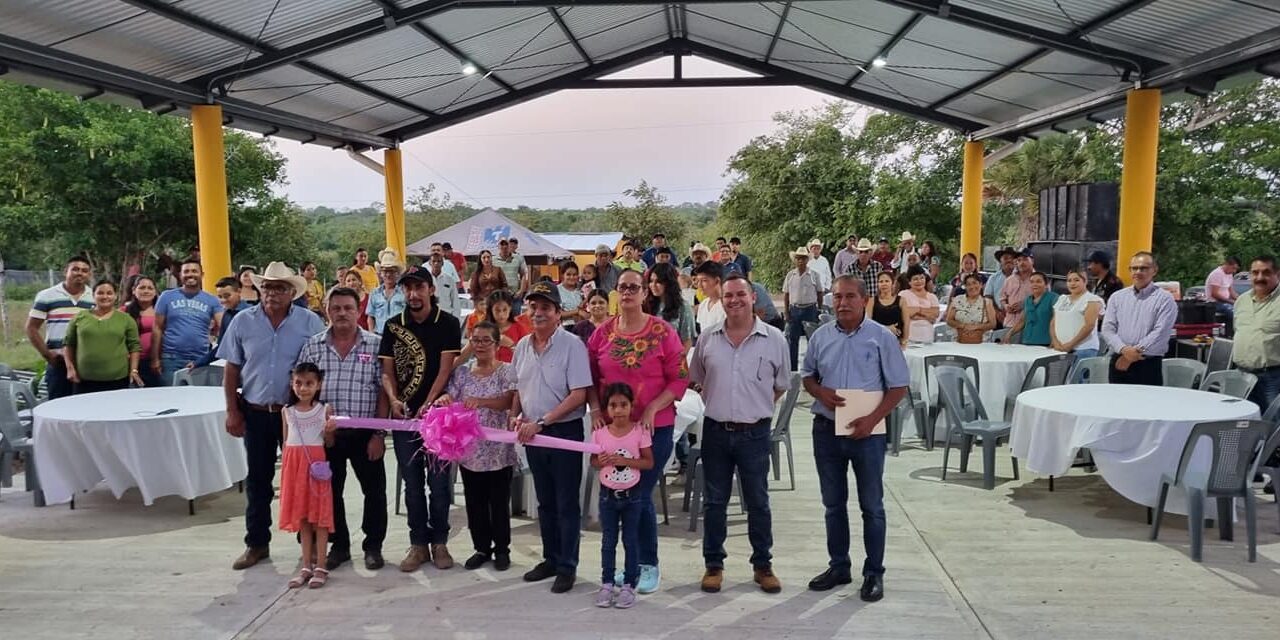 Ozuluama: Gran inauguración de la galera de usos múltiples y modulo de venta la comunidad de frontera