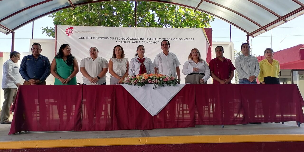 Martínez de la Torre: Rodrigo Calderón inaugura ciclo escolar en el CETIS 145
