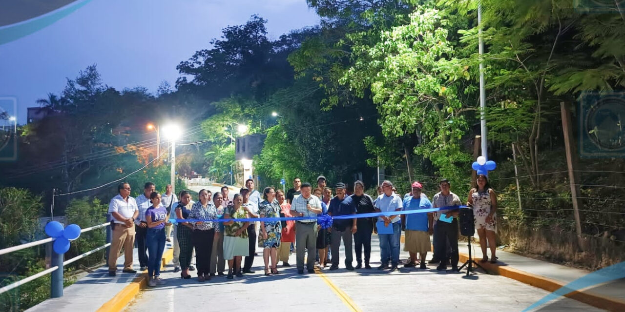 Tantoyuca: Inauguró alcalde JGA obra de pavimentación