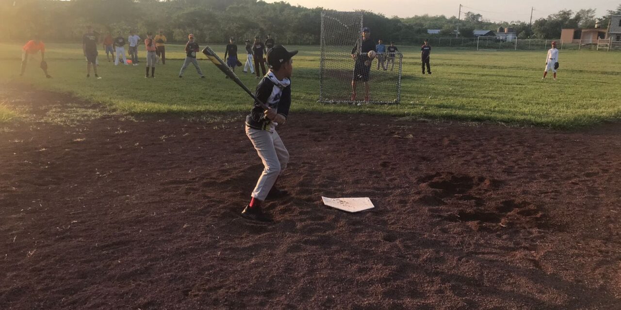 Ozuluama: Éxito y Emoción en las Clases de Béisbol en el Campo 5 de Mayo