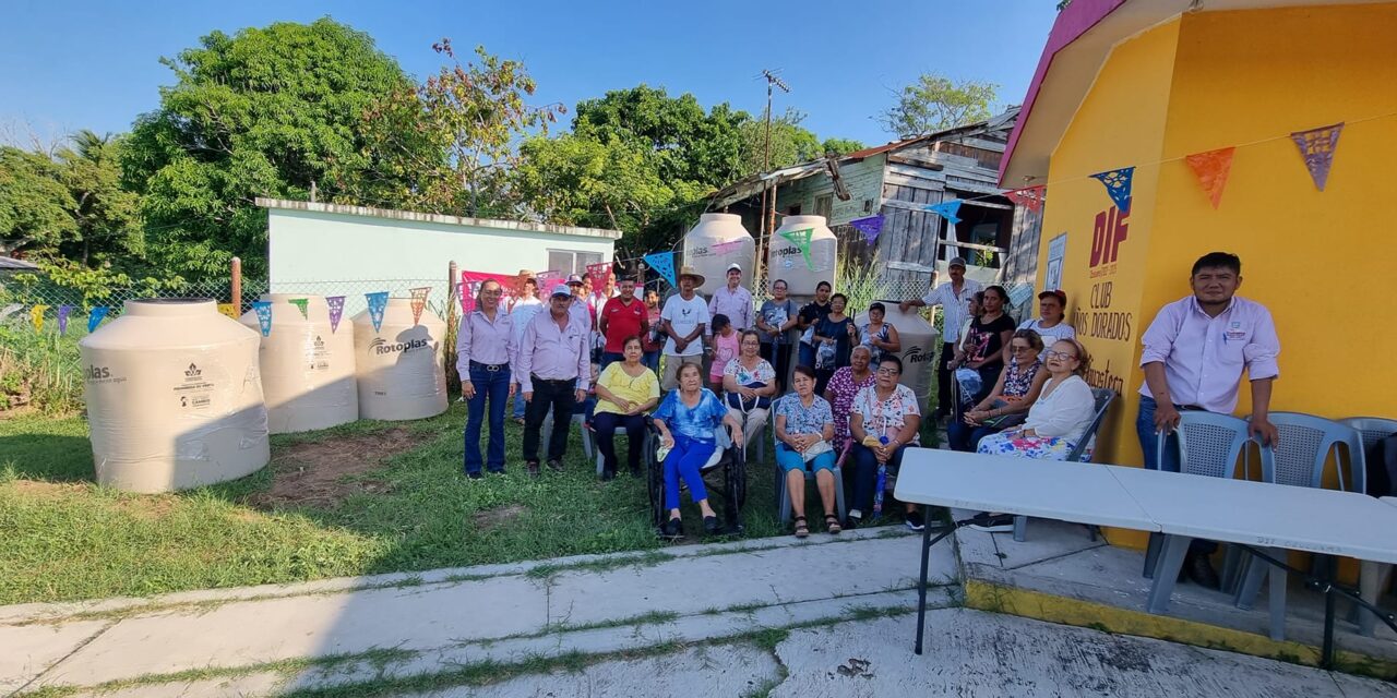 Décima Entrega del Programa de Almacenamiento Adecuado de Agua en Ozuluama