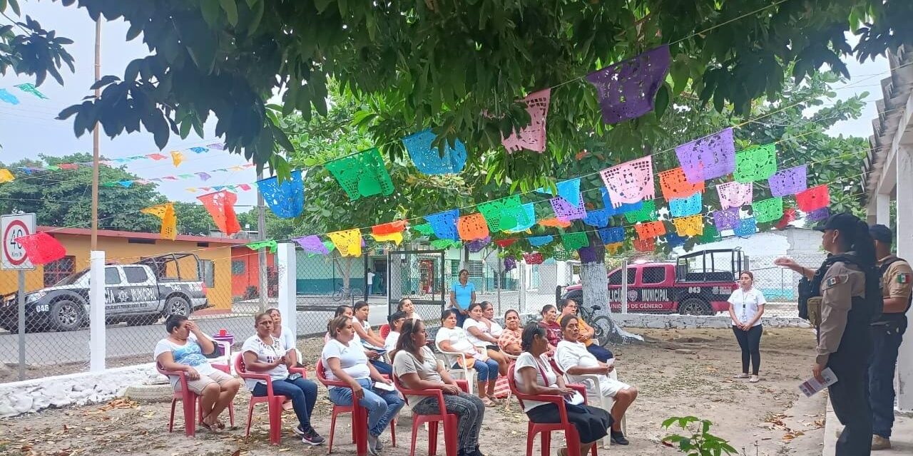 Martínez de la Torre: Capacitación sobre Prevención de Violencia y Delincuencia en la Comunidad Salvador Díaz Mirón