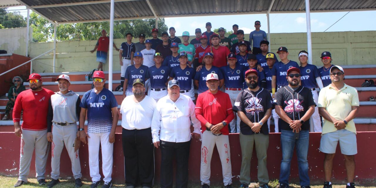 Realizan visorias para encontrar jugadores de beisbol en Coatzintla